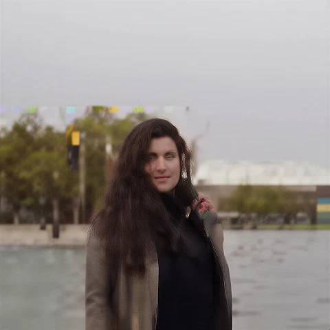 Profile image used by Q. Riaz.